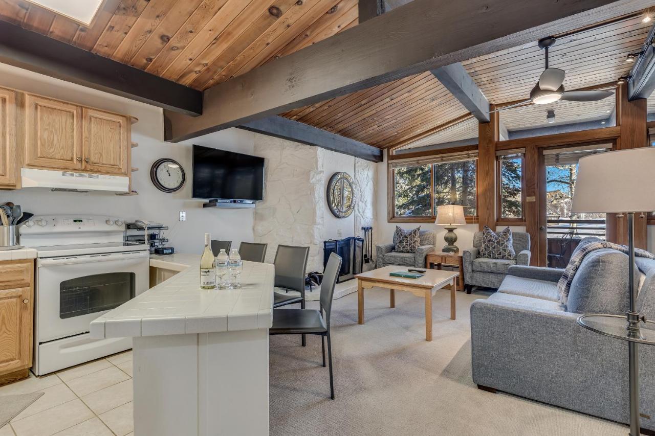 Laurelwood Condominiums 113 Сноумас Вилидж Екстериор снимка